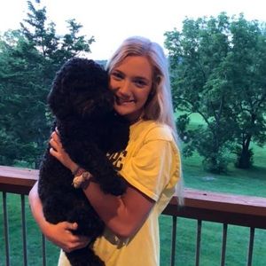 Meet your Posher, Lauren